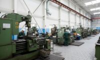 работа в цеху по металлообработке